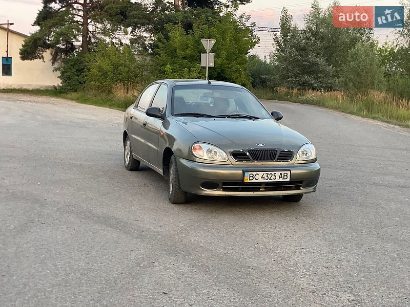 Седан Daewoo Lanos 2004 в Городке