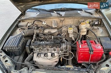 Седан Daewoo Lanos 2004 в Городке