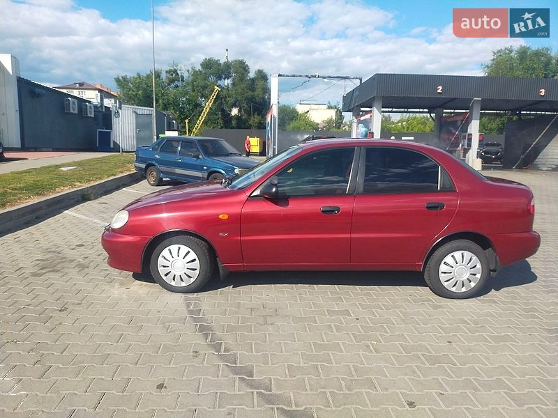 Седан Daewoo Lanos 2004 в Василькове
