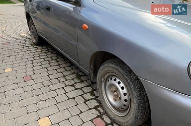Седан Daewoo Lanos 2005 в Сатанове