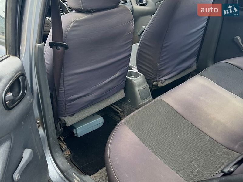 Седан Daewoo Lanos 2005 в Сатанове