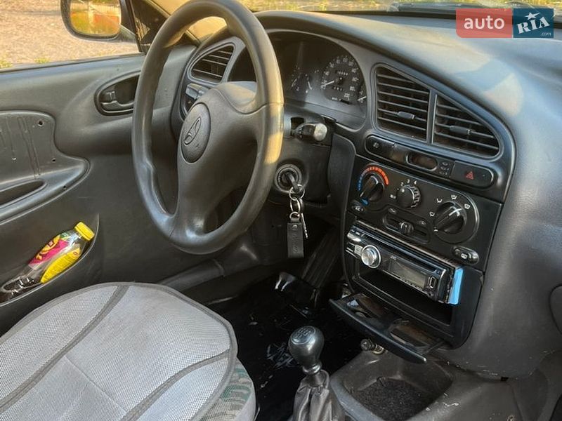 Седан Daewoo Lanos 1998 в Калинівці