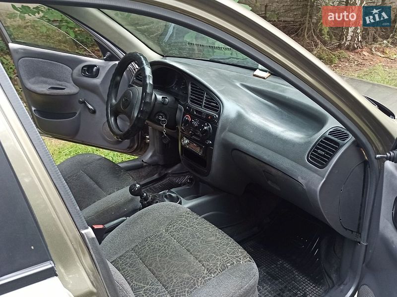 Седан Daewoo Lanos 2005 в Івано-Франківську