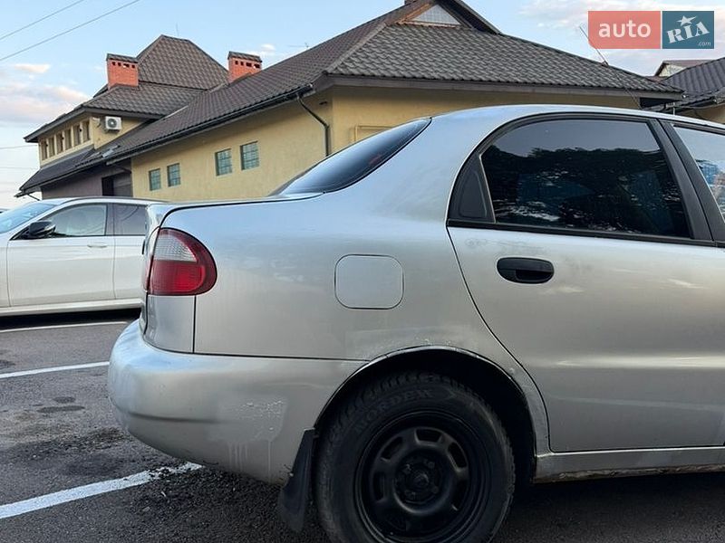 Седан Daewoo Lanos 2005 в Львові