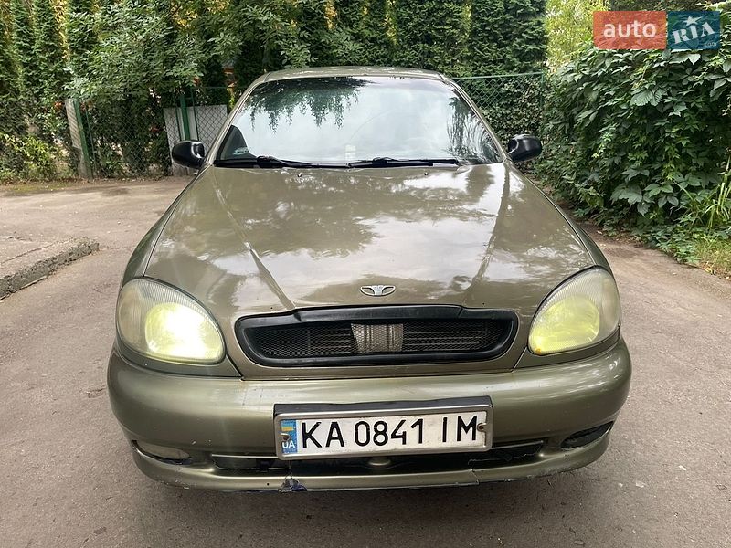 Седан Daewoo Lanos 2002 в Ровно