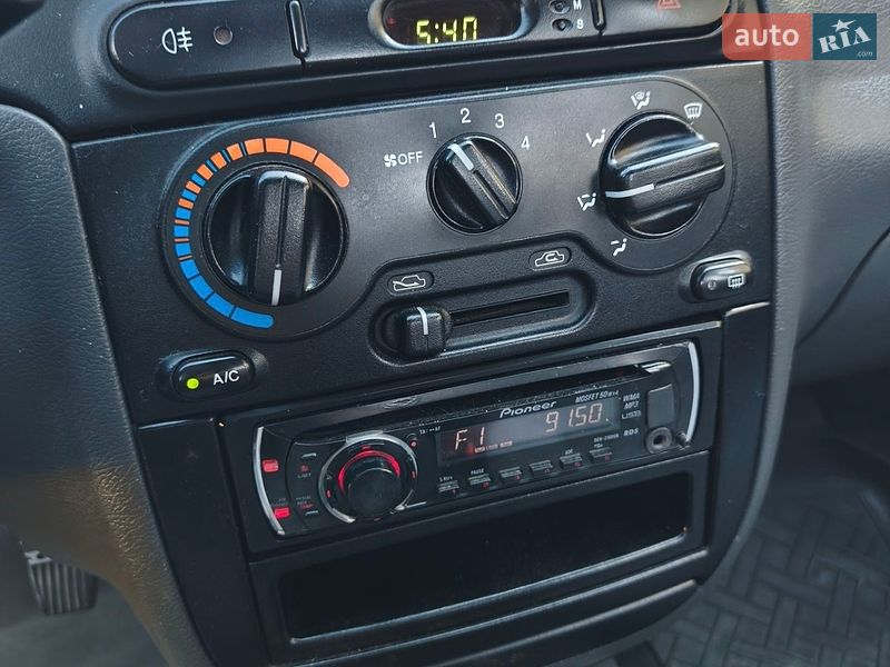 Седан Daewoo Lanos 2005 в Львове