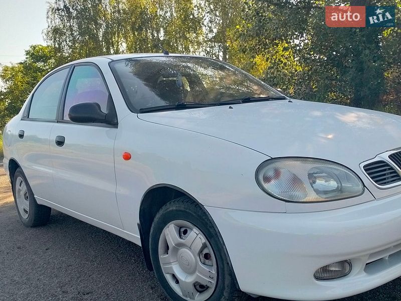 Седан Daewoo Lanos 2005 в Малині