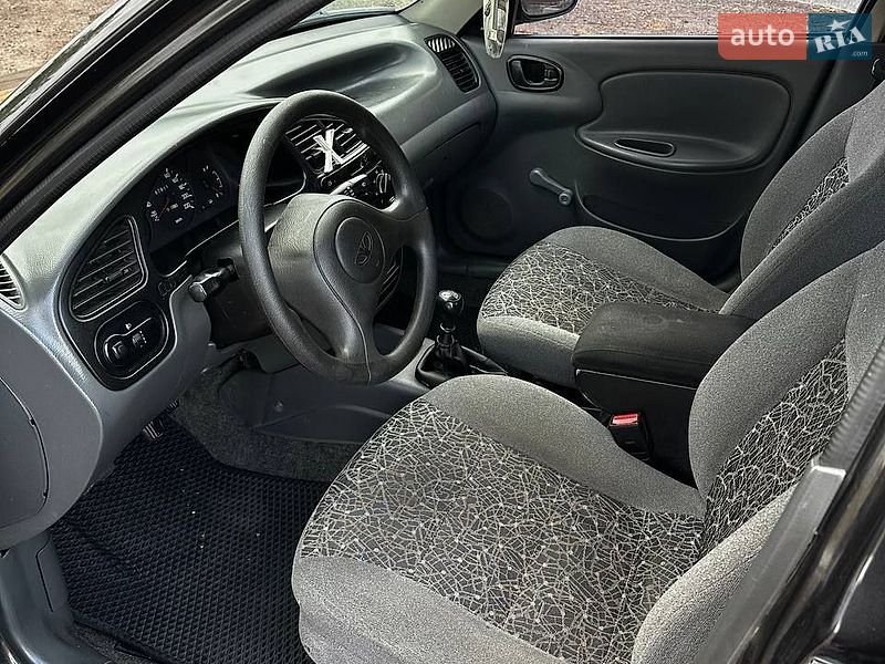 Седан Daewoo Lanos 2009 в Миколаєві
