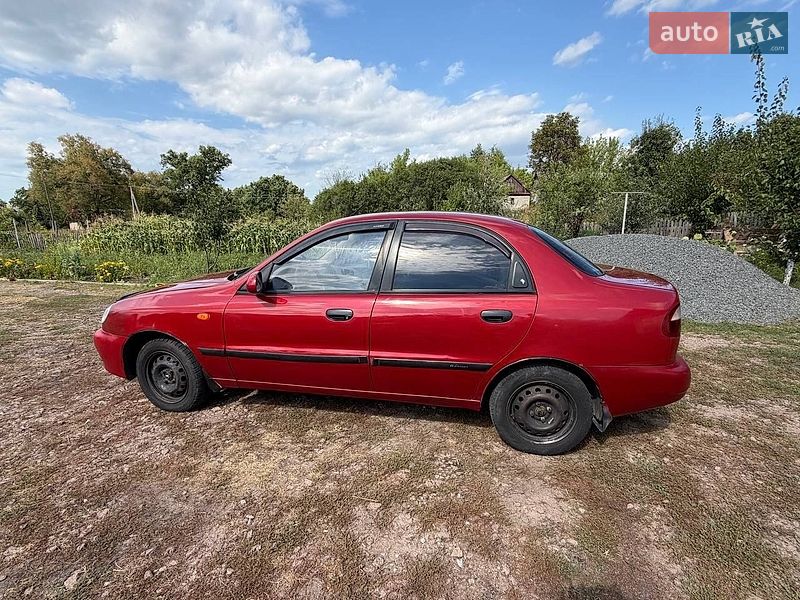Седан Daewoo Lanos 2008 в Коростене