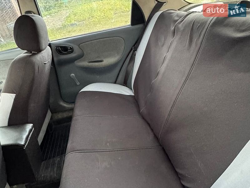 Седан Daewoo Lanos 2008 в Коростене