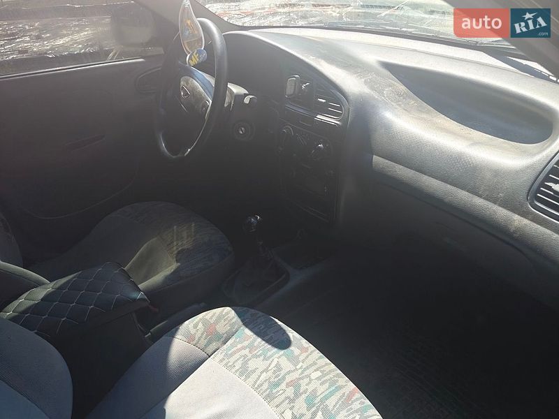 Седан Daewoo Lanos 2008 в Ладижині