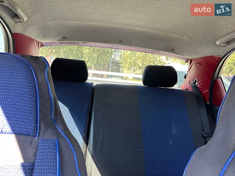 Седан Daewoo Lanos 2003 в Киеве