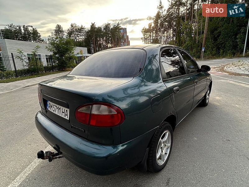 Седан Daewoo Lanos 2005 в Житомире