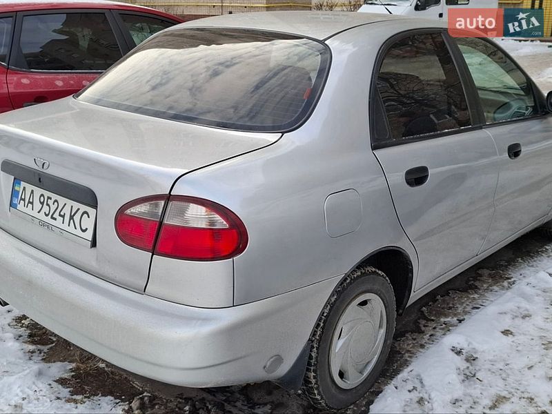 Седан Daewoo Lanos 2006 в Киеве