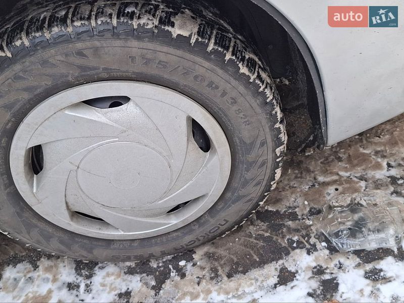 Седан Daewoo Lanos 2006 в Киеве