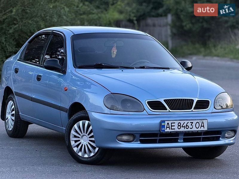 Седан Daewoo Lanos 2002 в Днепре
