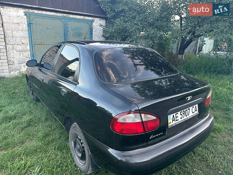 Седан Daewoo Lanos 2008 в Самарі