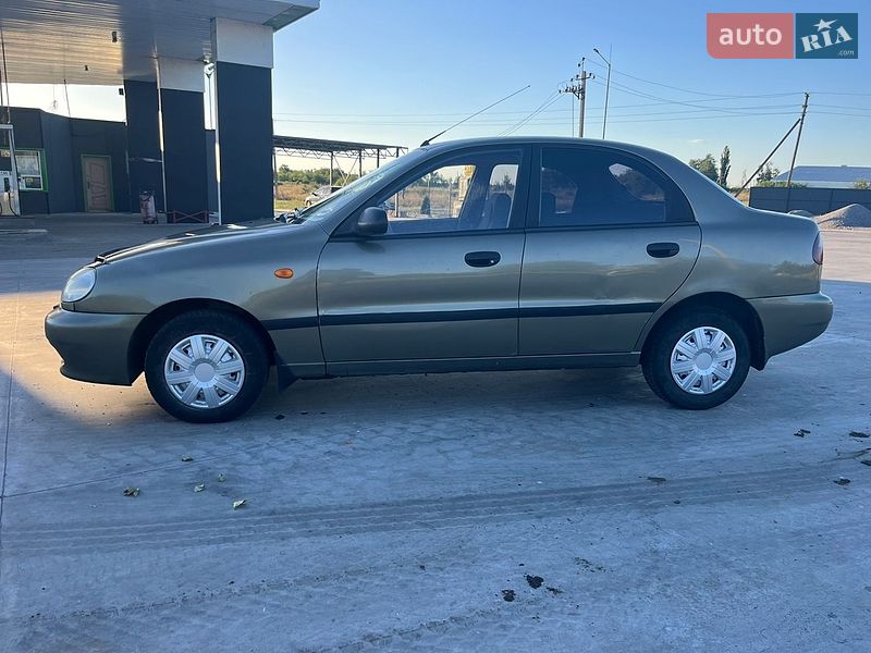Седан Daewoo Lanos 2006 в Новом Буге