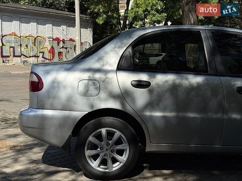 Седан Daewoo Lanos 2005 в Одессе