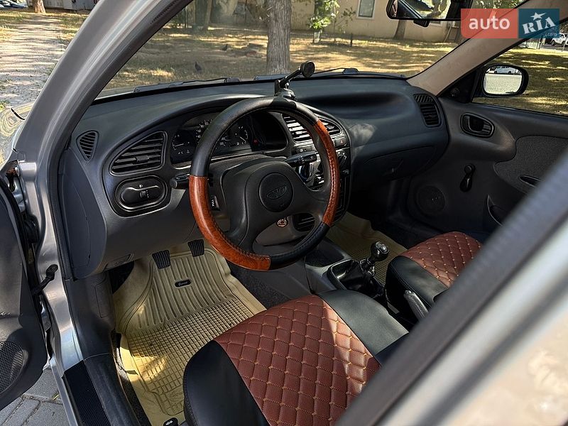 Седан Daewoo Lanos 2005 в Одессе