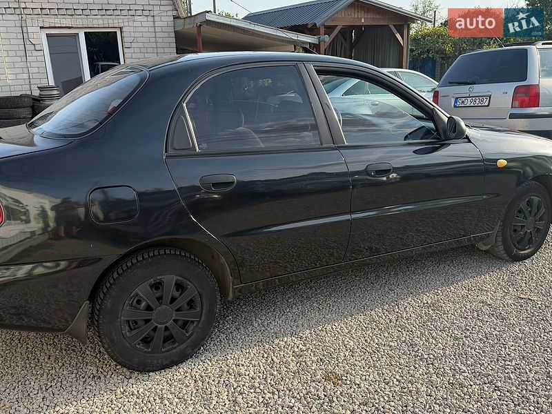 Седан Daewoo Lanos 2008 в Запоріжжі
