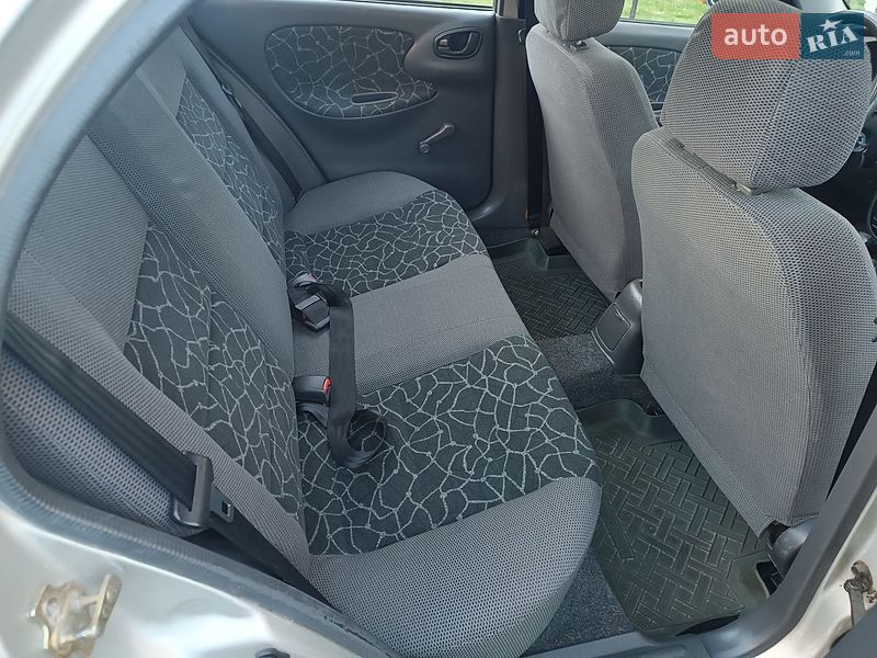 Седан Daewoo Lanos 2003 в Луцьку фото 11 Седан Daewoo Lanos 2003 в Луцьку