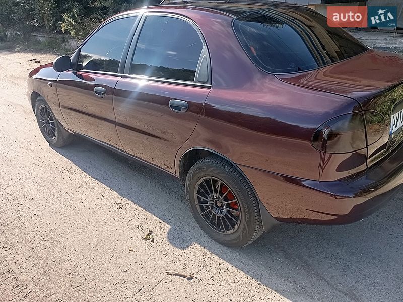 Седан Daewoo Lanos 2008 в Бердичеві