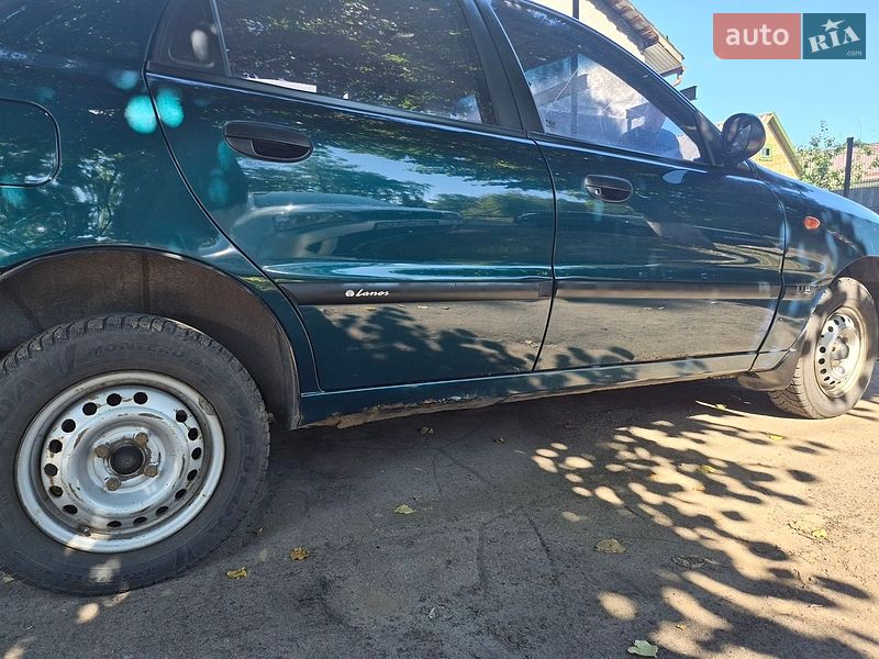 Седан Daewoo Lanos 2002 в Лохвице