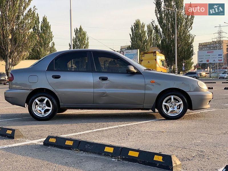 Седан Daewoo Lanos 2008 в Дніпрі