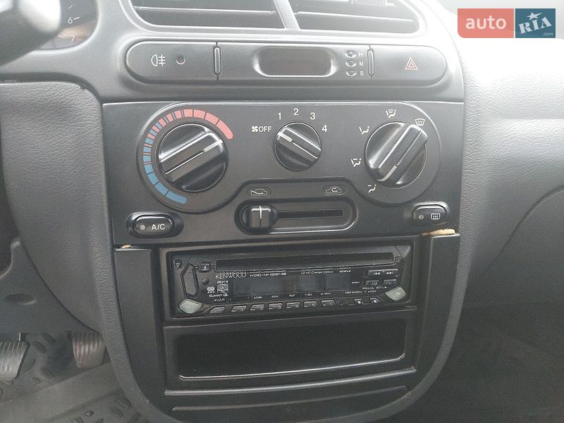 Седан Daewoo Lanos 2004 в Одесі
