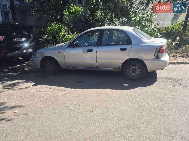 Седан Daewoo Lanos 2005 в Киеве