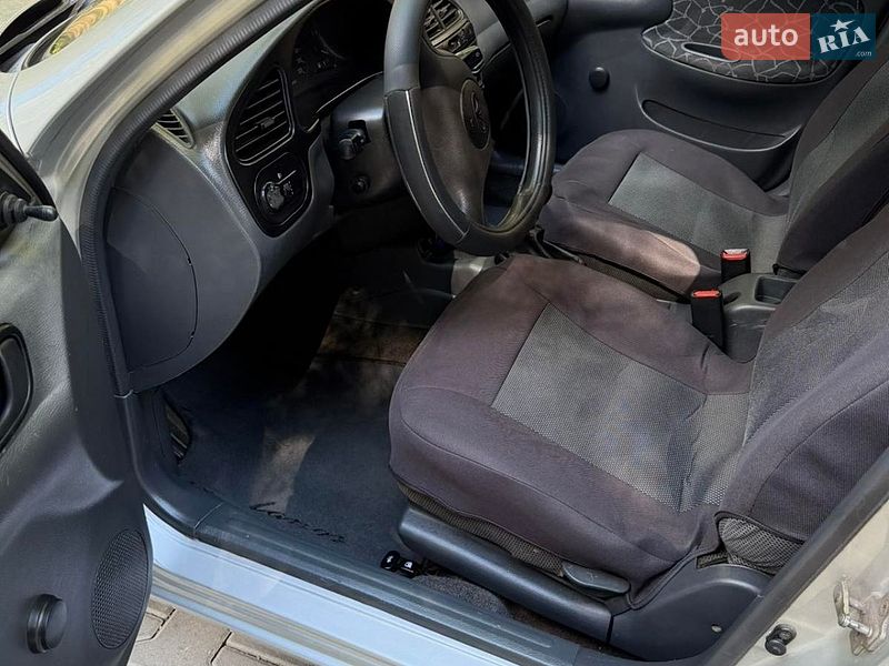Седан Daewoo Lanos 2003 в Хмельницькому