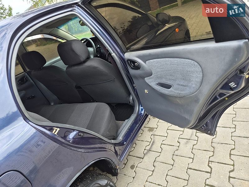 Седан Daewoo Lanos 2006 в Черновцах