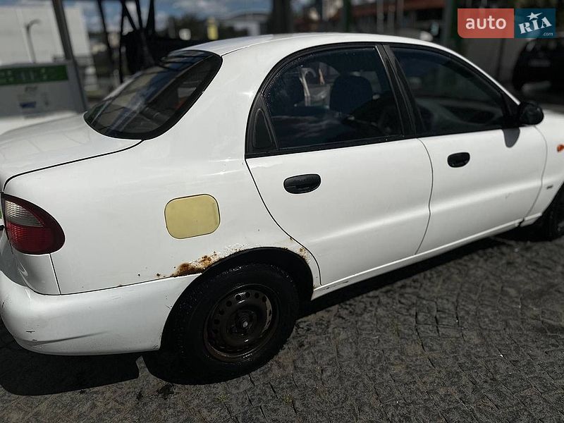 Седан Daewoo Lanos 2005 в Києві