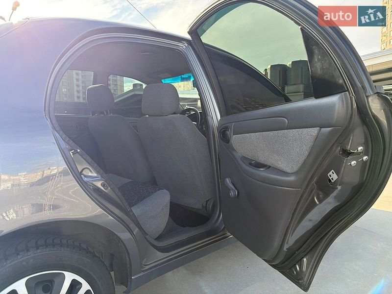 Седан Daewoo Lanos 2012 в Киеве