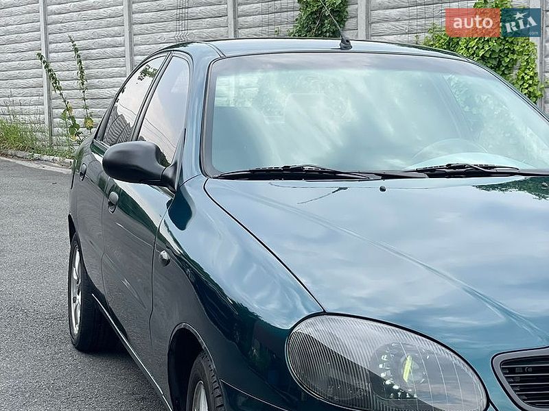 Седан Daewoo Lanos 2004 в Буче