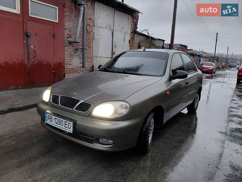 Седан Daewoo Lanos 2004 в Вінниці