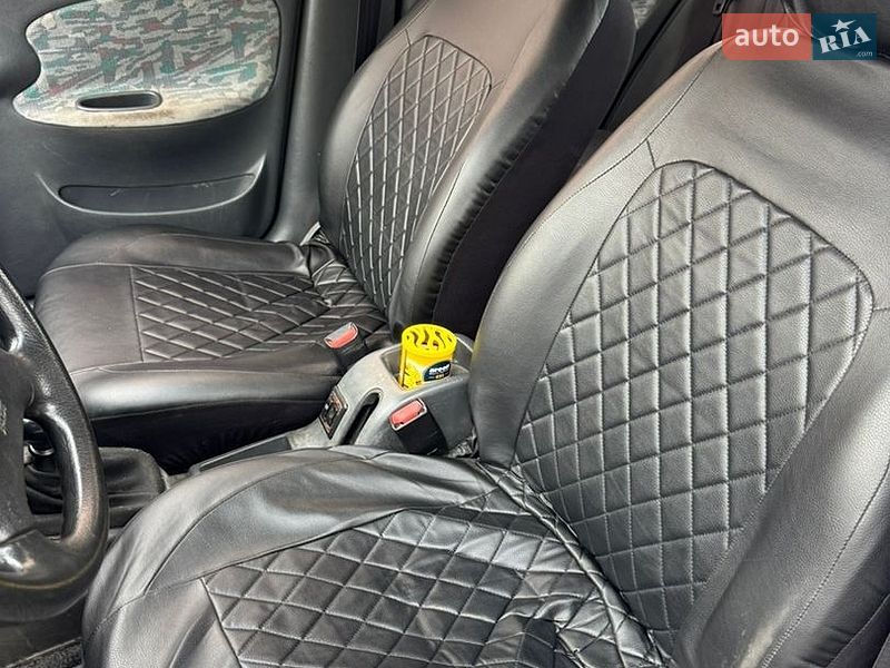 Седан Daewoo Lanos 2004 в Киеве фото 11 Седан Daewoo Lanos 2004 в Киеве