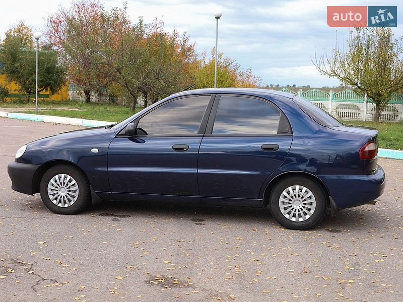 Седан Daewoo Lanos 2006 в Володарці