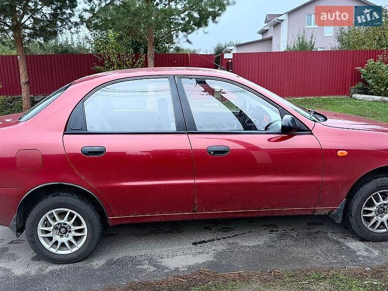 Седан Daewoo Lanos 2008 в Обухове