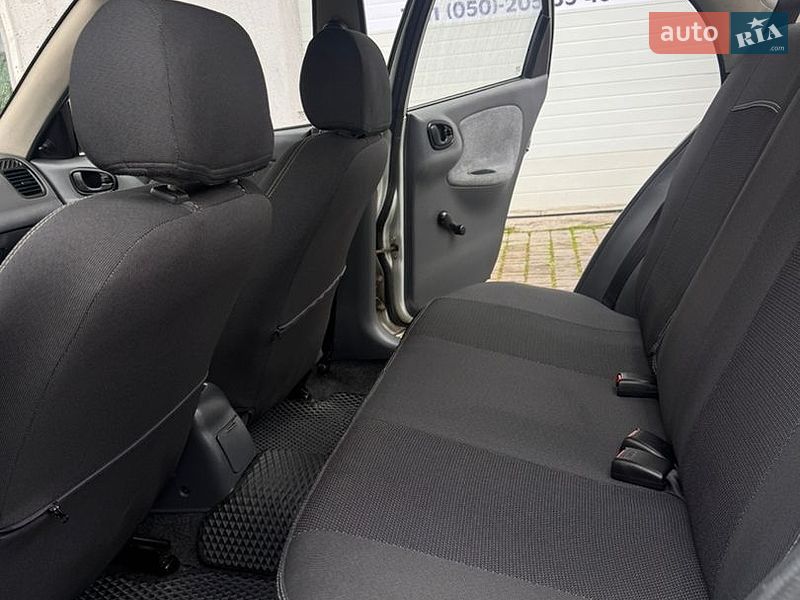 Седан Daewoo Lanos 2005 в Івано-Франківську