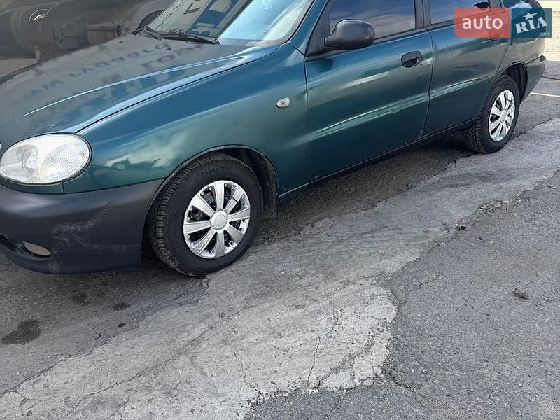 Седан Daewoo Lanos 2003 в Кривом Роге