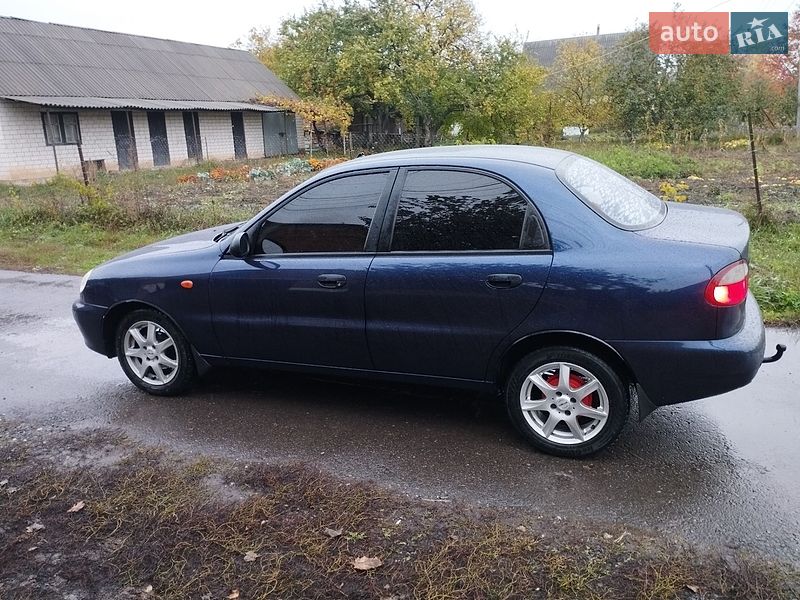Седан Daewoo Lanos 2004 в Липовой Долине