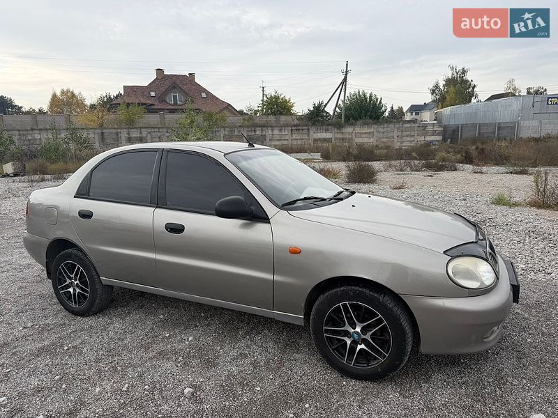 Седан Daewoo Lanos 2009 в Каменском