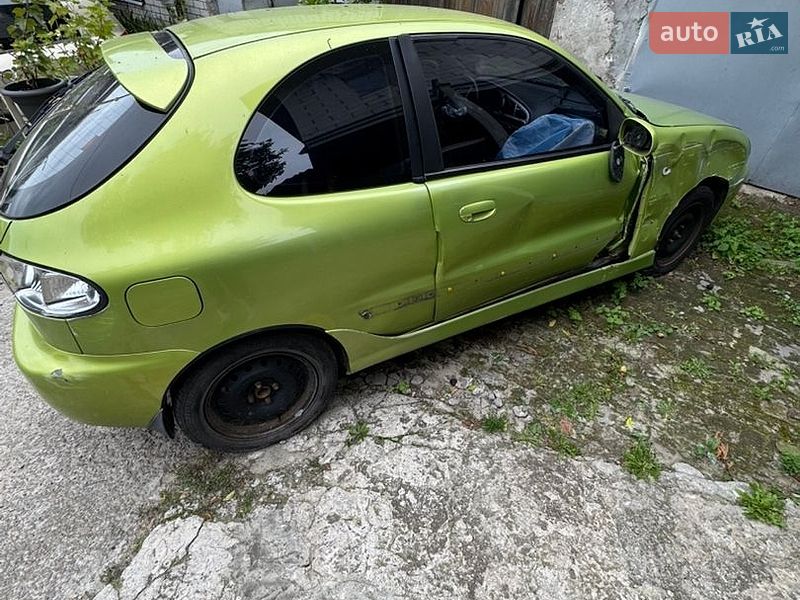 Хетчбек Daewoo Lanos 2003 в Дніпрі