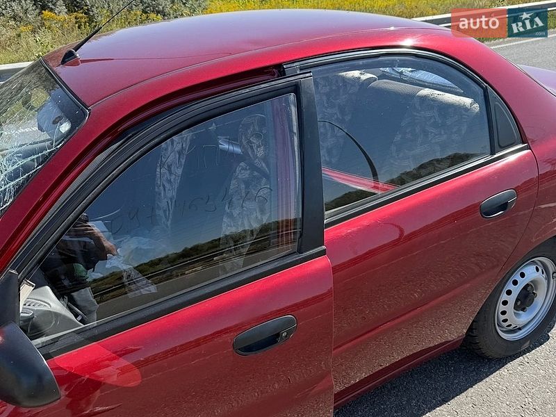 Седан Daewoo Lanos 2006 в Києві