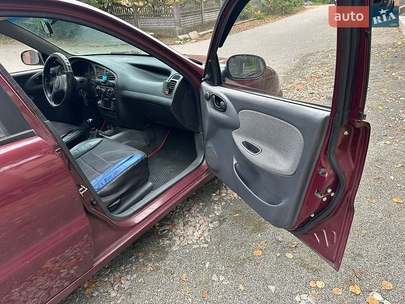 Седан Daewoo Lanos 2008 в Корсуне-Шевченковском