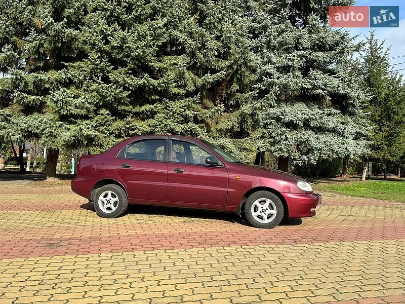 Седан Daewoo Lanos 2008 в Корсуне-Шевченковском