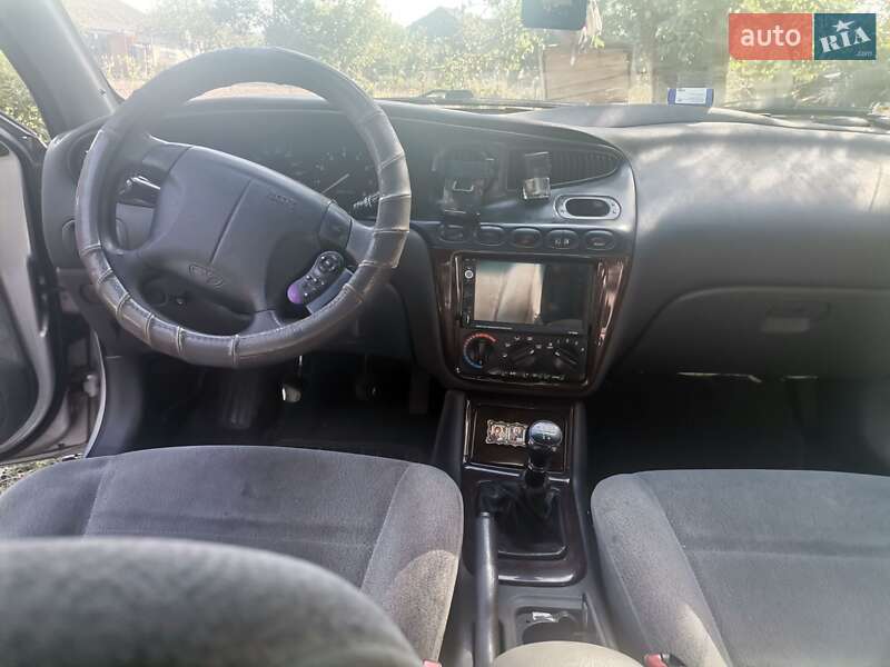 Седан Daewoo Leganza 2001 в Богуславі