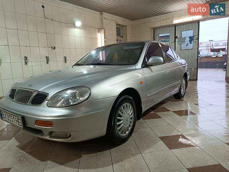 Седан Daewoo Leganza 1999 в Волочиську